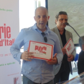 Premiato Gambero Rosso Presentazione guida Pizzerie d'Italia cirrà del gusto 1 Luglio 2013